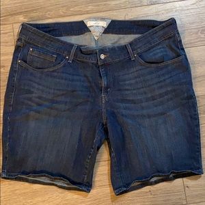 Levi's darkwash stretch flap button pocket shorts